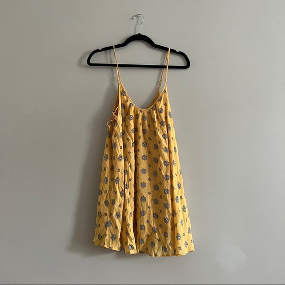 Urban Outfitters Yellow Sundress - Picture 4 of 6
